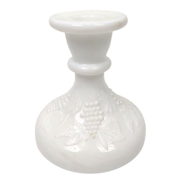 Vintage L.E. Smith Milk Glass Candle Stick Holder 4.5" Grape Cluster & Vine - Picture 5 of 6